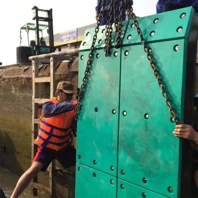 مقاومت در برابر ضربه HDPE پلاستیکی قایق دریایی اسکله گلگیر جلو صفحه پد پد